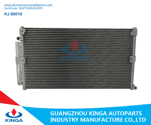 China De volledige Condensator van Aluminiumtoyota AC voor de Vervangstukken van Landcruiser/van het Voertuig leverancier