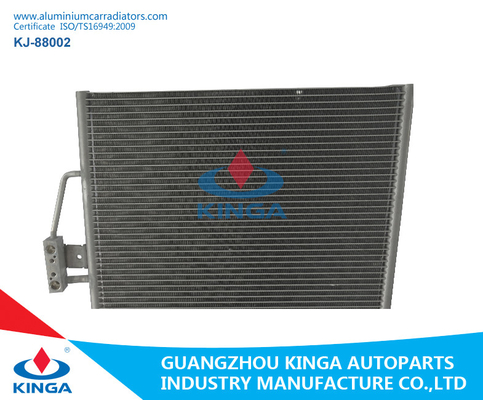 China Koelsysteem Autoac Condensator voor BMW 5 E39 Yesr 1995 - 12 Maanden Garantie leverancier