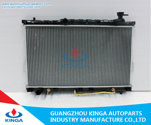 China Autoradiator voor Hyundai SANTAFE 2001 2004 BIJ OEM 25310-26050/25310-26450 leverancier