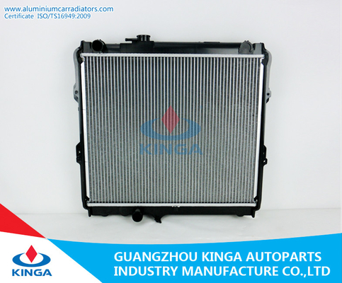 China OEM 16400 - de Radiator van 5B590 Toyota HILUX voor HILUX LN147/LN8 # /9 # #/10/11 leverancier