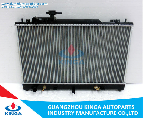 China De autoradiator van de Vervangstukkenmotor voor 2010 Mazda 6 met de Plastic Tank van de Aluminiumkern leverancier