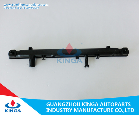 China Toyota-Tanks van de Bodem de Plastic Radiator voor CAMRY 2006 ACV40 BIJ leverancier