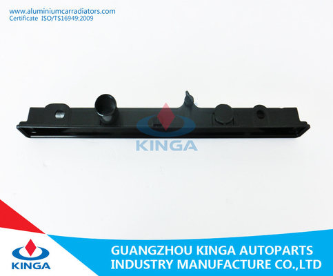 China Hilux 4x4 „02“ BIJ het Materiaal van de Radiatortanks van de Bodemvervanging PA66 leverancier