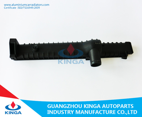 China BIJ de Plastic Tank BWM 316/318/320/325 van de Transmissieradiator leverancier