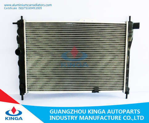 China DAEWOO-de Radiatorspa 635*378*26mm van de Aluminiumauto voor RACER'94-MT PA26 leverancier