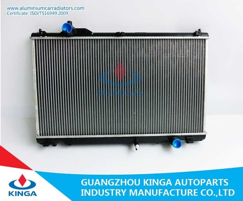 China Van het de Auto Autoaluminium van LEXUS -F 11-MT de Radiator Plastic Tank voor Toyota leverancier