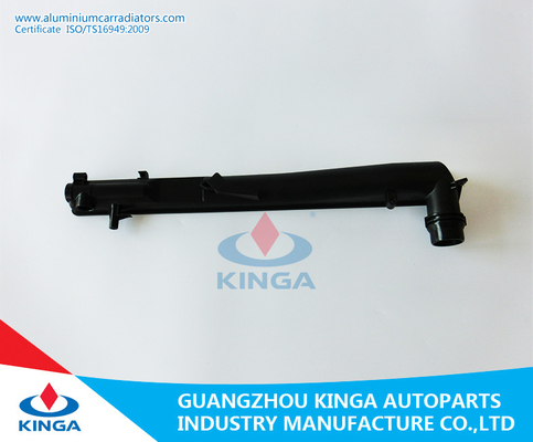 China Zwarte van de de Radiator Plastic Tank van MT van BMW X3 E83 2.5/3.0 Si'04- 1711.3.415.693 leverancier