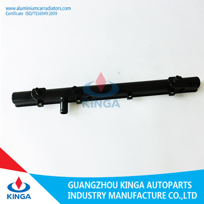 China MAZDA BIJ de Auto Plastic Tank van de Afzetradiator voor Vervanging, rangschikt 1.73 * 28.07 Duim leverancier