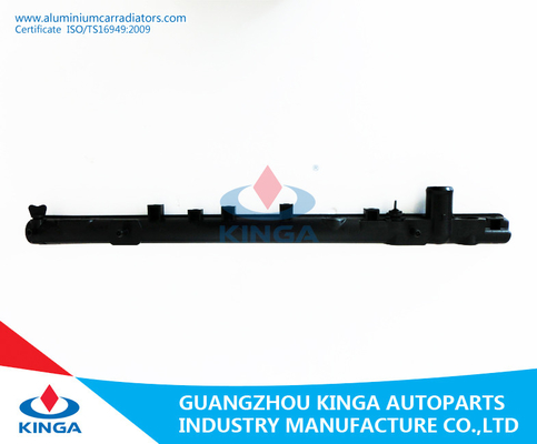 China MITSUBISHI LANCER '92-94 BIJ de Autobodem van de Radiator Plastic Tank in Zwarte Kleur leverancier