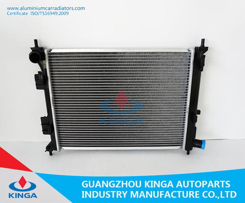 China Van de Radiatorverna MT van aluminiumhyundai OEM 25310-0U000 Kerndikte 16mm met Verwarmertank leverancier