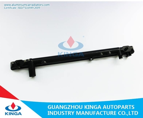 China Plastic Watertank voor Automt van de delentoyota Crown'98 JZS155 van de radiatortank leverancier