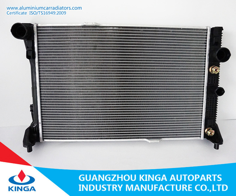 China BENZradiator voor c-KLASSE w204'07-at/e-KLASSE W212/204'09-bij met OEM 2045000403/1503/2803 leverancier