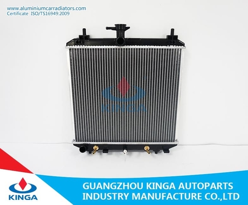 China ALZA'2010-bij SUZUKI-de radiator van het prestatiesaluminium met Plastic Tank leverancier