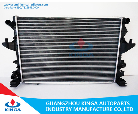 China OEM de Radiators van de Aluminiumauto voor de VERVOERDER T5 03 van Volkswagen - OEM 7H0 121 253 G leverancier