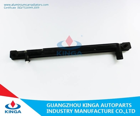 China De automobiele tank van het Radiatorwater voor Toyota-Kroonyxs10 1995-2001 MT leverancier