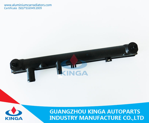 China Vervang PA 66 van de Radiator Plastic Tank Plastic Radiatortank voor IGNIS 03 IN SUZUKI leverancier