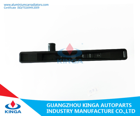 China Plastic Hoogste tankradiator voor SUZUKI VITARA'97-bij leverancier