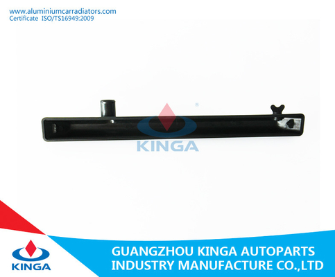 China De plastic tankradiator voor SUZUKI DRAAGT MT leverancier