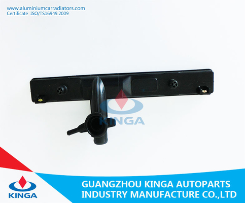 China Van de de Radiator Plastic Tank 17700-86CB0 van MT van SUZUKI VITARA'96 de BODEMtank leverancier