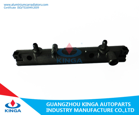 CHINA Radiator Plastic Tank voor Suzuki Swift 1.3L' 96-01At OE: 91173911/17700-50G00 leverancier