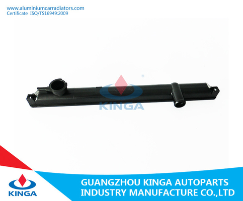 China SUZUKI DRAAGT MT-Radiator Plastic Tank voor Hoogste Tank Materiële PA66 leverancier