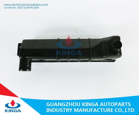 China Duurzame Radiator Plastic Tank voor de tankdelen van de JEEP CHEROKEE 4,0 ' 91-01 radiator leverancier