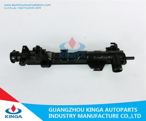 China Auto de Radiator Plastic Tank van MT van Chrysler Voyager'01- met Met water gekoelde Koude Stijl leverancier