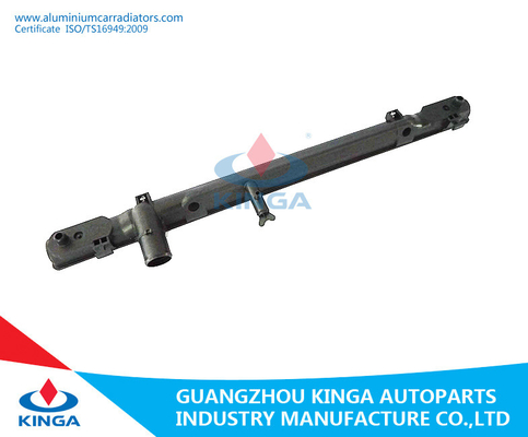 China TOYOTA-KROONuzs187 Motor die Autovervangstukkenoem 16400-50330 Plastic Radiatortank koelen leverancier