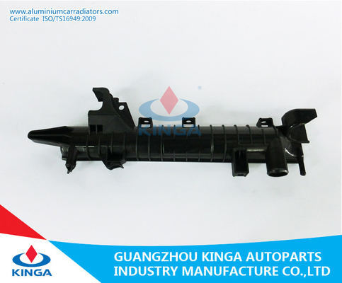 China De Plastic Tank van de autoradiator voor MT 52058829AE van Chrysler Dodge Ram 3.7/4.7L'02-08 leverancier