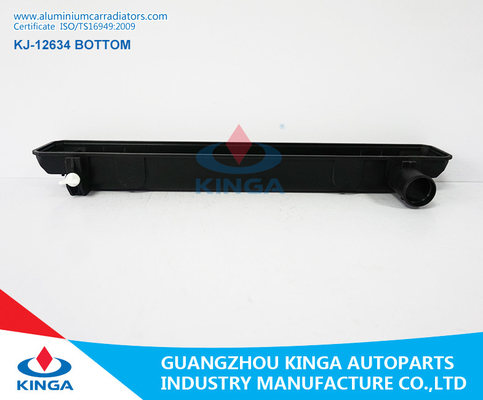 China Van de de Radiator Plastic Tank van MT van TOYOTA LANDCRUISER KZJ78 1995-1996 OEM 16400-67020 leverancier