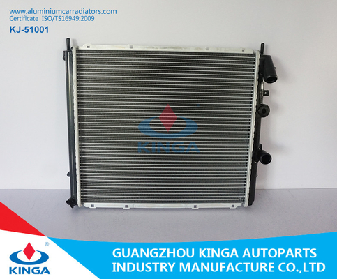 China Automt van Renault Kangoo 1997 1.9D van de Vervangstukken Automobielradiator leverancier