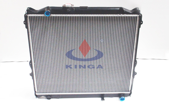 China OEM 16400-67121, automobielradiators voor Toyota PRADO 1995, 1996, 1997, 1998 KZN 1KZ leverancier