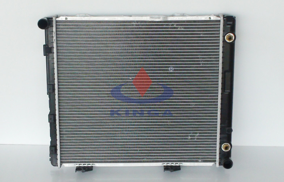 CHINA Autobenzradiator van delenmercedes van W124/250D/E250D/E300D 1984 BIJ leverancier