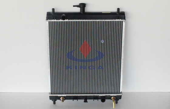 China suzuki van 2006 draagt radiator, 17700-61J10-de Radiator van het Motor Koelsysteem leverancier