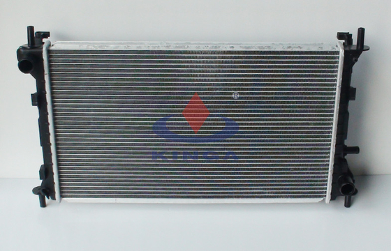 CHINA OEM: YS4Z8005BB, Ford-Aluminiumradiator voor NADRUK '2000, 2001 leverancier