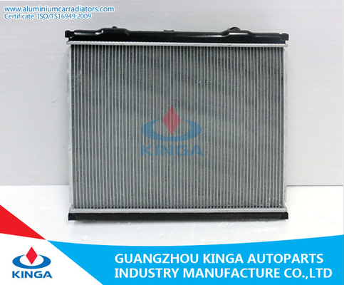 Koelend 02 - 05 Hyundai Radiator voor OEM 25310-3E300/3E350 van SORENTO 3.5i V6'02-05 leverancier