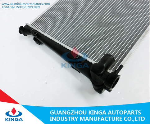 BIJ Plastic van de Radiatorkia FORTE'07 van Hyundai van het Tankaluminium OEM 25310-1X000 leverancier