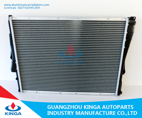 BMW 316/318I Jaar 98 - 02 Radiators 9071517/9071518 van de Aluminiumauto leverancier