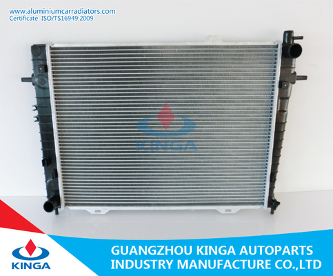 Autodelen Automobielradiators voor OEM 25310 van Hyundai TUCSON '04 - MT van 2E570/2E550- leverancier