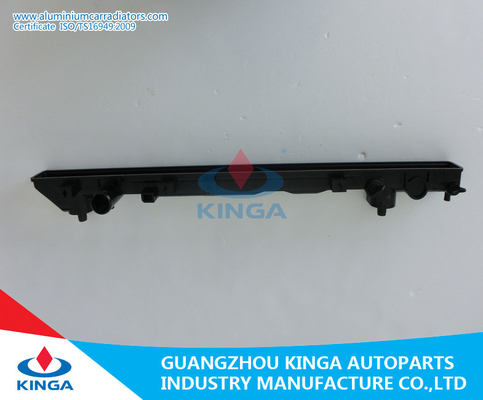 Van de de Radiatorreparatie van de water de Bodem van MT van Plastic Tank Toyota Carina '92-94 ST190 leverancier