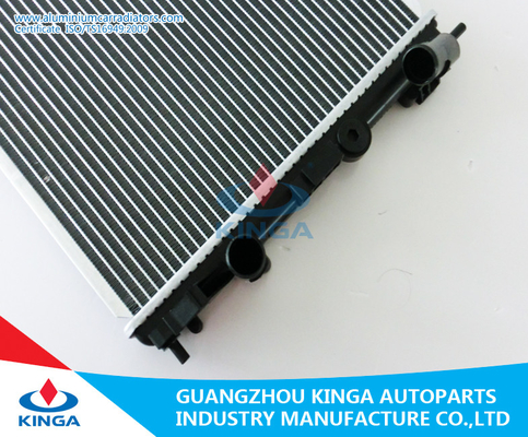 OEM Radiators 8100 343 476/8200 033 831/8200 343 476 Renault van de Aluminiumauto leverancier