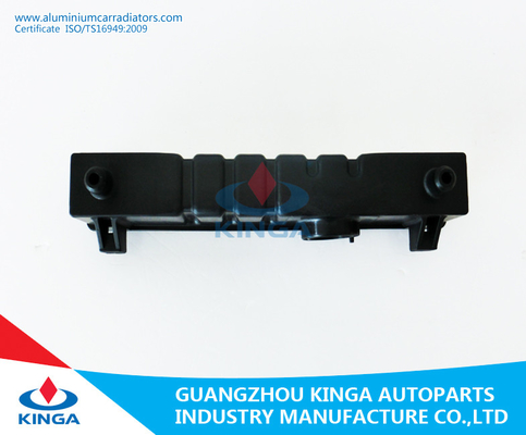 Zwarte Met water gekoelde Plastic Radiatortanks voor Hiace '08 - MT-OEM 16400 leverancier