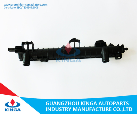 PLASTIC HET WATERtank VAN DE AUTOradiator VOOR BENZ ML-KLASSE W163 ML270'98 BIJ leverancier