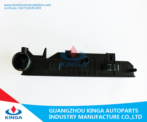 Juiste Plastic Sprinter 06 MT OEM9065000002/0101/0202 van Mercedes van de Tankradiator leverancier