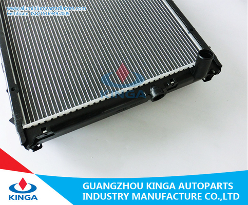 Efficiënte Koeltoyota-het Aluminiumradiators Landcruiser KZJ7895-96 van de Radiatordouane BIJ leverancier