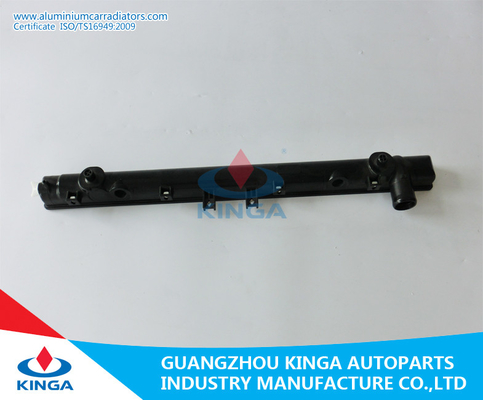 De Radiator Plastic Tank kd-SGL5 MPV2.5D '95-02 van Mazda Bongo Frendy leverancier