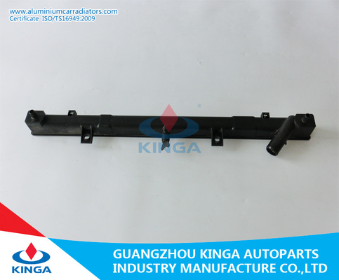Automazda 6 2010 2.5MT-Bodem 47*758mm van de Radiator Plastic Tank leverancier