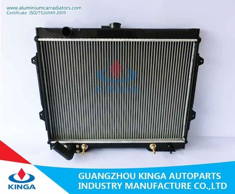 Japanse Mitsubishi-Radiator PAJERO V33 '92-96 BIJ de Radiator van het Prestatiesaluminium leverancier