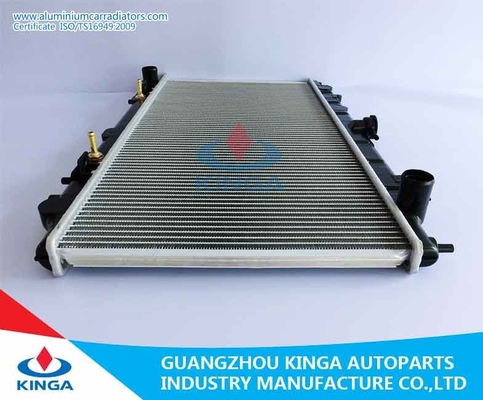 Van de de Autoradiator van de aluminiumdouane de Prestaties Koelradiators voor NISSAN BD22/TD27 leverancier