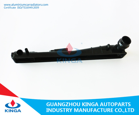 LINKERbmw-Tanks van de de Vervangingsradiator van de Radiator Plastic Tank Duurzame 316/318i 98-02 MT leverancier